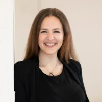 Array Employee Sarah Bromley's profile photo