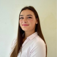 Léa Derobert Email