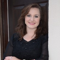Hannah Holcomb Email & Phone Number