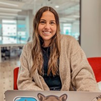 Daniela Cáceres González Email