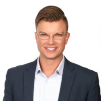 Chris Hunter Email & Phone Number