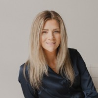 Ticor Title Portland Employee Sarah Degliantoni's profile photo