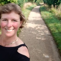 Lucy Bates Email