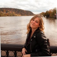 Session Goods Employee Julianne B.'s profile photo