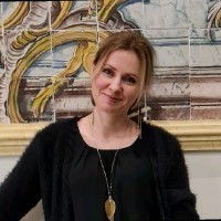 Ioana Bradean Email