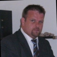 Nicolaj Petersen Email