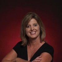 HDR Employee Julie Gee's profile photo