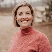 Annelies Petrat Email