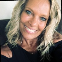 Steiner eOptics Employee Nicole Claybaker's profile photo