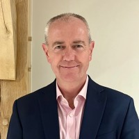 Simon Hynes Email