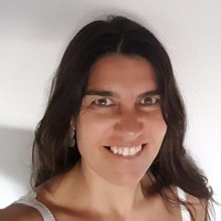 Valentina Lastra Email