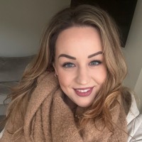 Laura-Lee Oxley Email
