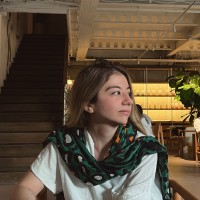 aassttiinn.com Employee Eliza Shirazi's profile photo