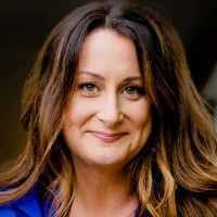 Amanda Dalton Email