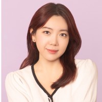Yining Li Email & Phone Number