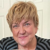 Lynne Phillips Email & Phone Number