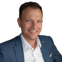 Maurice de Jong Email