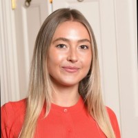At Present Employee Lauren Perry's profile photo
