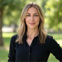 Courtney Ray Email & Phone Number