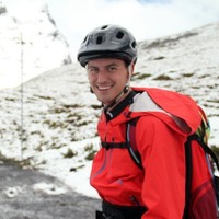 Email e telefono di Adam Miller