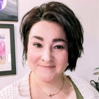 Chelsea McLeod Email