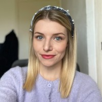 Laurie Dunne Email