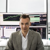 Change Employee Kristjan's profile photo