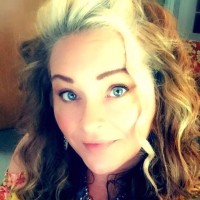 Metropolitan Galleries Employee Kat McAdoo's profile photo