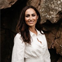 Elize Pramwall Email