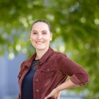 Janina Schneider Email