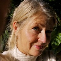 Corinne Prins Email