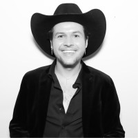 L'Oréal Employee John Marlin's profile photo