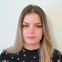 Dorottya Csiki Email