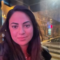 Nearly Natural Employee Naomi Berlin's profile photo
