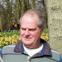 Mark van Den Bergh Email