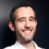 Thomas Schmitz Email