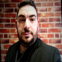 Orange Store Employee Yoann Depeaux's profile photo