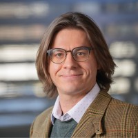 Alexander Toth Email