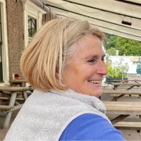 Ilonka Brouwer Email