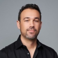 E-mail e número de telefone de Rich Thomas