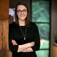 Nadine Woköck Email