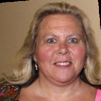 Robyn Brow Email & Phone Number