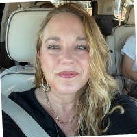 Calcs Plus Employee Elizabeth O's profile photo