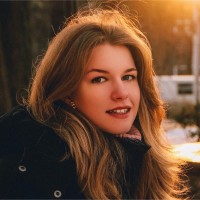 ELVTR Employee Victoria Popova's profile photo