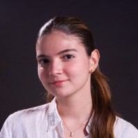 Valentina Larco Email