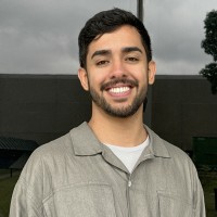 Yuri Correa Email