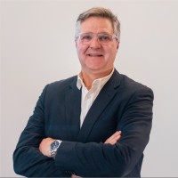 Jurie van Heerden Email