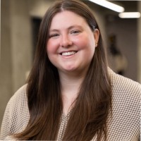 Kelsey Seelye Email & Phone Number