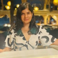 Komal Agarwal Email