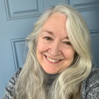 Elizabeth McEwen Email & Phone Number